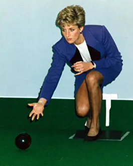 Images Dated 21st February 1991: Princess Diana shows she is far from green in the bowling stakes as she joined in