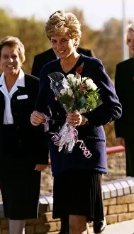 Images Dated 6th November 1990: Princess Diana on a tour of Essex. 6th November 1990