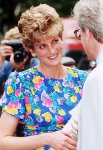 Princess Diana visiting the Lighthouse Project for AIDS Victims in London Princess Diana visiting the Lighthouse Project for AIDS Victims in London