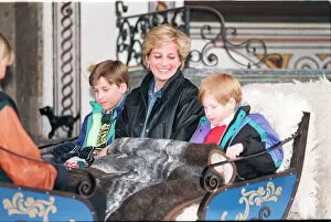 Images Dated 1st April 1993: PRINCESS DIANA WITH WILLIAM AND HARRY ON HOLIDAY IN LECH