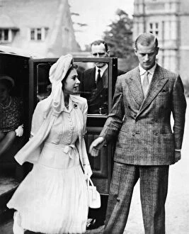 Images Dated 11th February 2016: Princess Elizabeth escorted by Lieutenant Philip Mountbatten