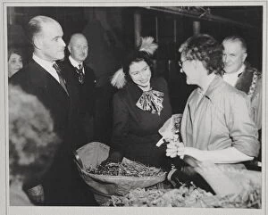Flashback Gallery: Princess Elizabeth (soon to be Queen) paying an official visit to Wills'