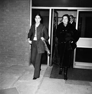 Images Dated 17th January 1972: Princess Grace of Monaco and her daughter Princess Caroline arrived at Heathrow Airport