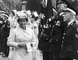 Images Dated 5th June 1975: Princess Margaret seen here in Thirsk to official open the North Yorkshire headquarters