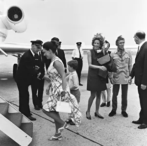 Images Dated 9th August 1970: Princess Margaret and her son Viscount Linley leaving LAP to go to Sardinia with the Aga