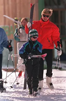 01478 Gallery: PRINCESS OF WALES WITH SON PRINCE HARRY AS THEY TAKE A SKIING HOLIDAY IN LECH