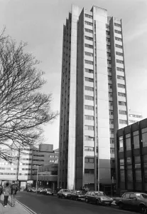 Priory Hall, Lanchester Polytechnic Halls of Residence, Coventry, 7th December 1983 Priory Hall, Lanchester Polytechnic Halls of Residence, Coventry, 7th December 1983