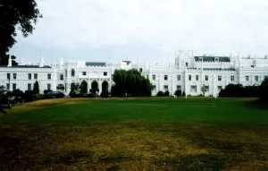00155 Gallery: Priory Hospital 1995