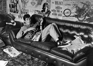Images Dated 26th March 1979: Punk Rock Group: Jimmy Pursey. March 1979 P009883