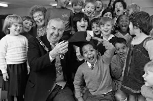 Images Dated 20th January 1988: Pupils from Ashbrow Infants and Nursery School, Sheepridge were delighted when Kirklees