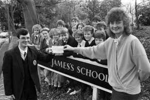 Pupils of King James School Almondbury present a cheque for £150 Pupils of King James School Almondbury present a cheque for £150