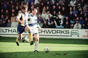 Images Dated 4th April 1994: QPR 0-4 Leeds United, premier league match action, Loftus Road, Monday 4th April 1994