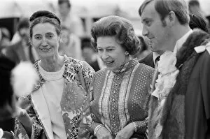 Images Dated 4th June 1977: Queen Elizabeth II attends Windsor Medieval Fair. 4th June 1977