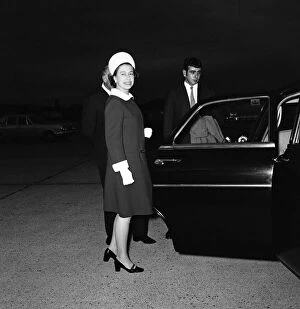 Queen Elizabeth II at Heathrow Airport after returning from he Commonwealth Games