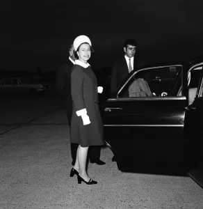 Queen Elizabeth II at Heathrow Airport after returning from he Commonwealth Games Queen Elizabeth II at Heathrow Airport after returning from he Commonwealth Games