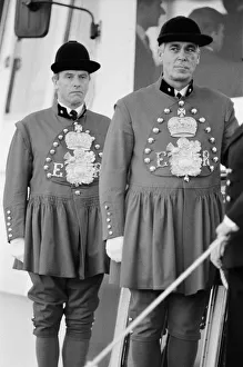 Images Dated 5th November 1987: Queen Elizabeth II opens London City Airport, to the East of London