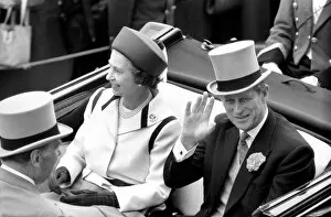 Images Dated 17th June 1977: Queen Elizabeth II and Prince Philip, Duke of Edinburgh arriving at Royal Ascot