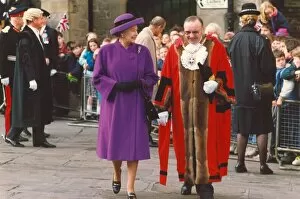 Images Dated 28th November 1991: Queen Elizabeth II and Prince Philip visit Durham - The Queen with the Lord Mayor Coun