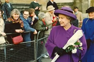 Images Dated 28th November 1991: Queen Elizabeth II and Prince Philip visit Durham - The Queen goes on a walkabout meeting