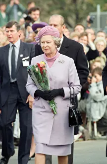 Queen Elizabeth II state visit to Germany. Pictured visiting the Brandenburg Gate Queen Elizabeth II state visit to Germany. Pictured visiting the Brandenburg Gate