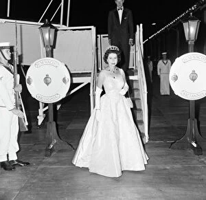 Jewels Collection: Queen Elizabeth II during her visit to Australia, 18th February to 27th March 1963