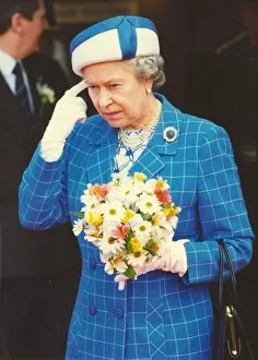 Images Dated 26th June 1993: Queen Elizabeth II visits Alcans smelter in Lynemouth 26th June 1993