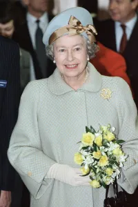 Images Dated 9th December 1993: Queen Elizabeth II visits Leicester Royal Infirmary to open the Windsor Building