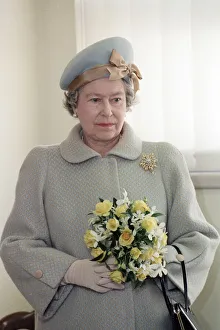 Images Dated 9th December 1993: Queen Elizabeth II visits Leicester Royal Infirmary to open the Windsor Building