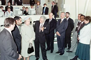 Images Dated 9th December 1993: Queen Elizabeth II visits De Montfort University, Leicester. 9th December 1993