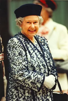 Mirror/0000to0099 00091/queen elizabeth ii visits open door community Mirror/0000to0099 00091/queen elizabeth ii visits open door community