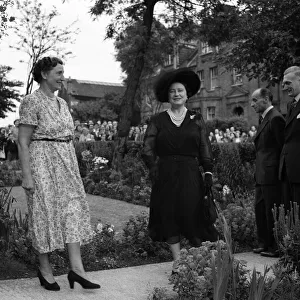 Queen Elizabeth The Queen Mother visits the garden of Mrs Lena Atkinson in Streatham Queen Elizabeth The Queen Mother visits the garden of Mrs Lena Atkinson in Streatham