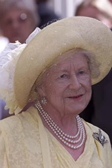 Images Dated 4th August 1999: The Queen Mother Celebrates Her 99th Birthday in August 1999 Britain'