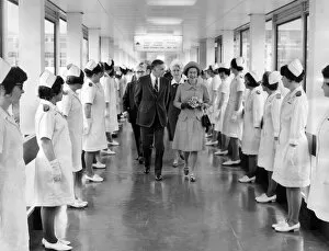 Images Dated 4th May 1972: The Queen visits new £6 million Leighton Hospital in Crewe, 4th May 1972