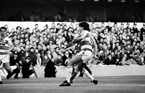 00260 Gallery: Queens Park Rangers 1 v. Liverpool 3. Division One Football. November 1986 LF20-27-104