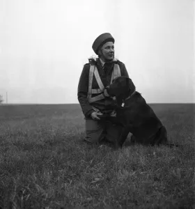 RAF Parachute Nurses. October 1948 O15033-002 RAF Parachute Nurses. October 1948 O15033-002