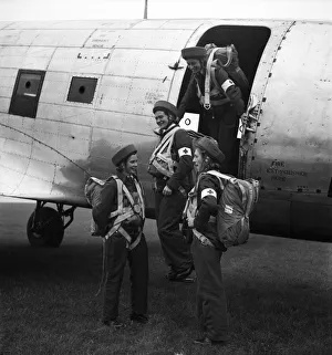 RAF Parachute Nurses. October 1948 O15033-006 RAF Parachute Nurses. October 1948 O15033-006