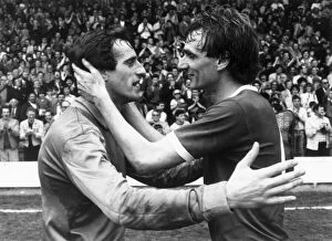 Images Dated 15th May 1982: Ray Clemence (left) Tottenham Hotspur goalkeeper congratulates former teammate Phil