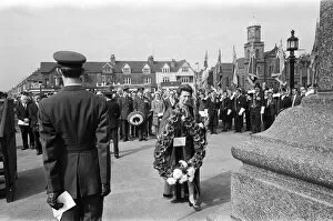 Images Dated 1st November 1971: Remembrance Day service at The Cenotaph, Middlesbrough. November 1971