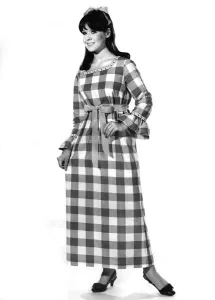 Reveille Fashions. Rosemary Bell. October 1965 P009444 Reveille Fashions. Rosemary Bell. October 1965 P009444