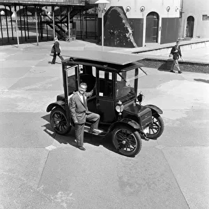 01159 Gallery: A revolutionary car driven by sun power. Dr Charles Escoffery with his veteran car