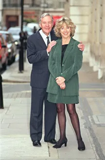Images Dated 28th November 1994: Richard Briers and Joanna Van Gysegher at TV photocall 28 / 11 / 1994