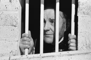 Richard Briers's show stealing performance as Malvolio in Kenneth Branagh' Richard Briers's show stealing performance as Malvolio in Kenneth Branagh'
