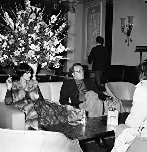 Richard Burton at Dorchester Hotel. February 1975 75-00873 Richard Burton at Dorchester Hotel. February 1975 75-00873