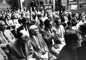 Richard Burton was at the sale but not to buy paintings officially his bids were ignored Richard Burton was at the sale but not to buy paintings officially his bids were ignored