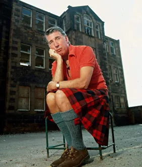 Rikki Fulton sitting outside old school September 1981 A©mirrorpix Rikki Fulton sitting outside old school September 1981 A©mirrorpix