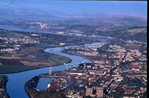 Images Dated 1st February 1994: Rivers Clyde aerial view Glasgow Clydebank February 1994