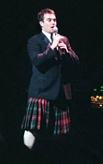 Images Dated 11th February 1999: Robbie Williams in a Kilt at the SECC Glasgow February 1999