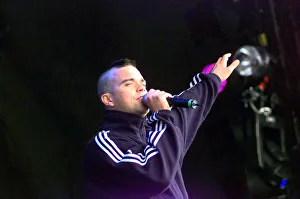 Robbie Williams singing at T in the Park July 1998 Kinross Robbie Williams singing at T in the Park July 1998 Kinross