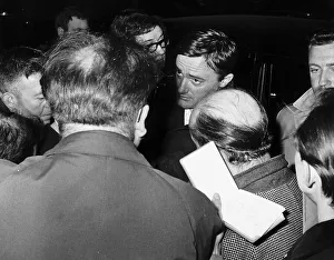 Robert Vaughn actor surrounded by members of the press Robert Vaughn actor surrounded by members of the press