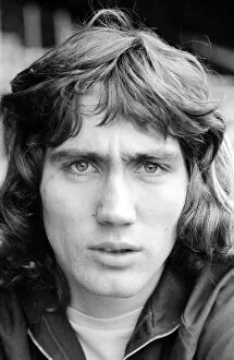 Images Dated 27th February 1974: Robin Friday - February 1974 Football Player of Reading FC